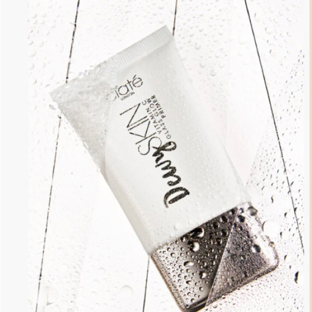 Sold…..not for sale….Dewy Skin Vitamin C Glass Glow Prime